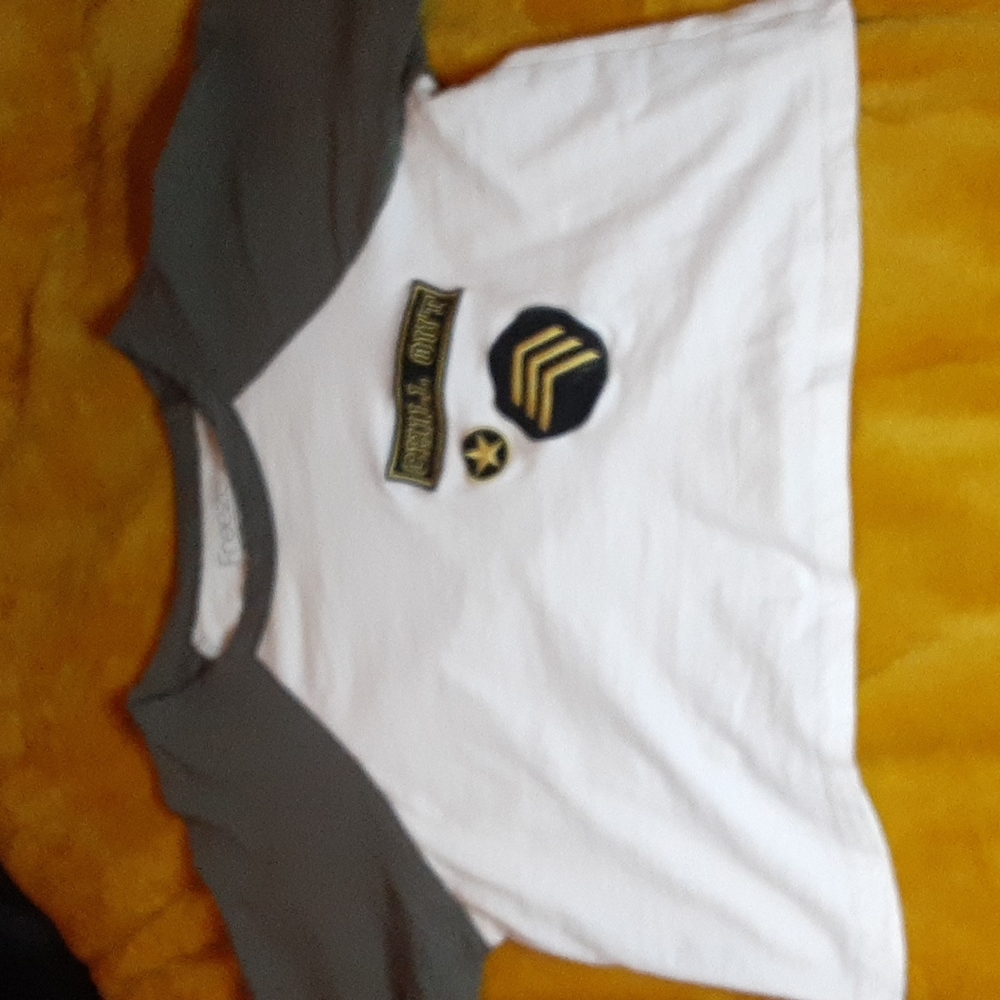Army green and white crop top